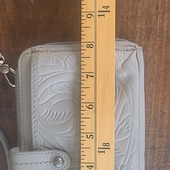 The Sak Iris Crossbody Smart Phone Wallet Women's Grey Leather Foliage Design - Picture 7 of 8